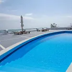 Abrazo Villa