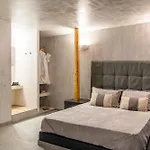 Abrazo Imerovigli (Santorini)