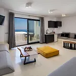Abrazo Imerovigli (Santorini)