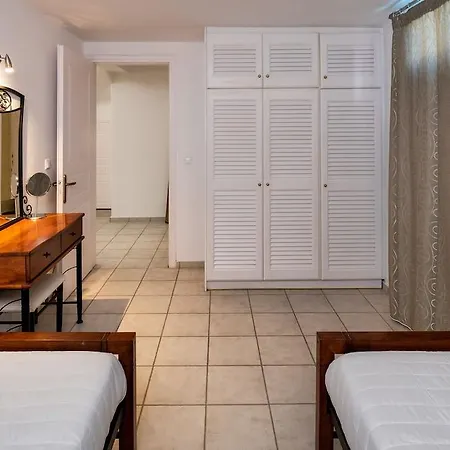 Abrazo Villa Imerovigli (Santorini)